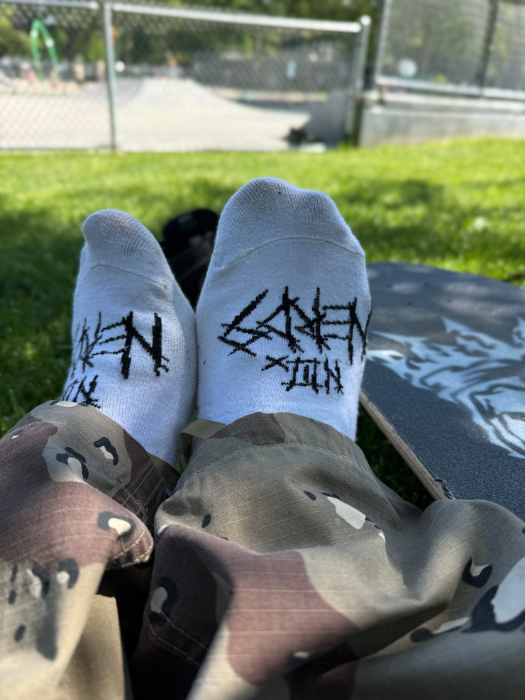Very Noice Socks (Black or White)
